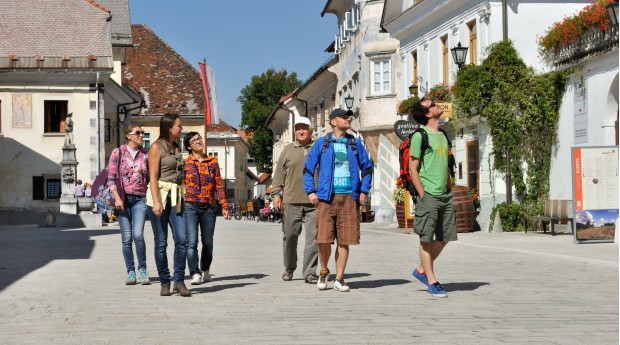 Guided tours of the old town centre
