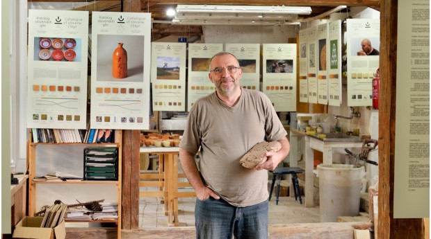 Katalog slovenskih hiš