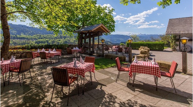 Terrace of Kunstelj Inn Restaurant