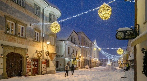 Praznično okrašena Radovljica