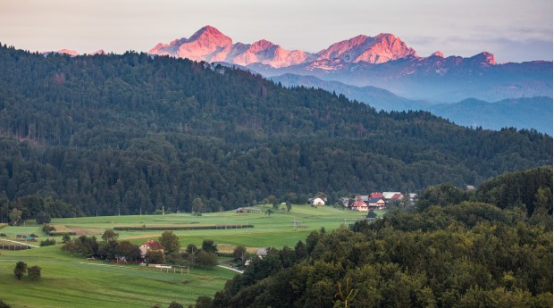 Ausblick von der Burg auf die Julischen Alpen 