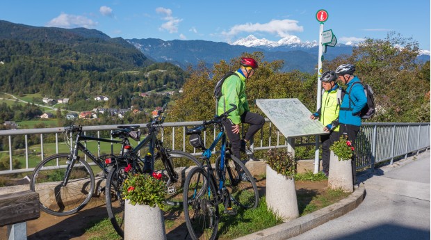 Cycle signpost in Radovljica