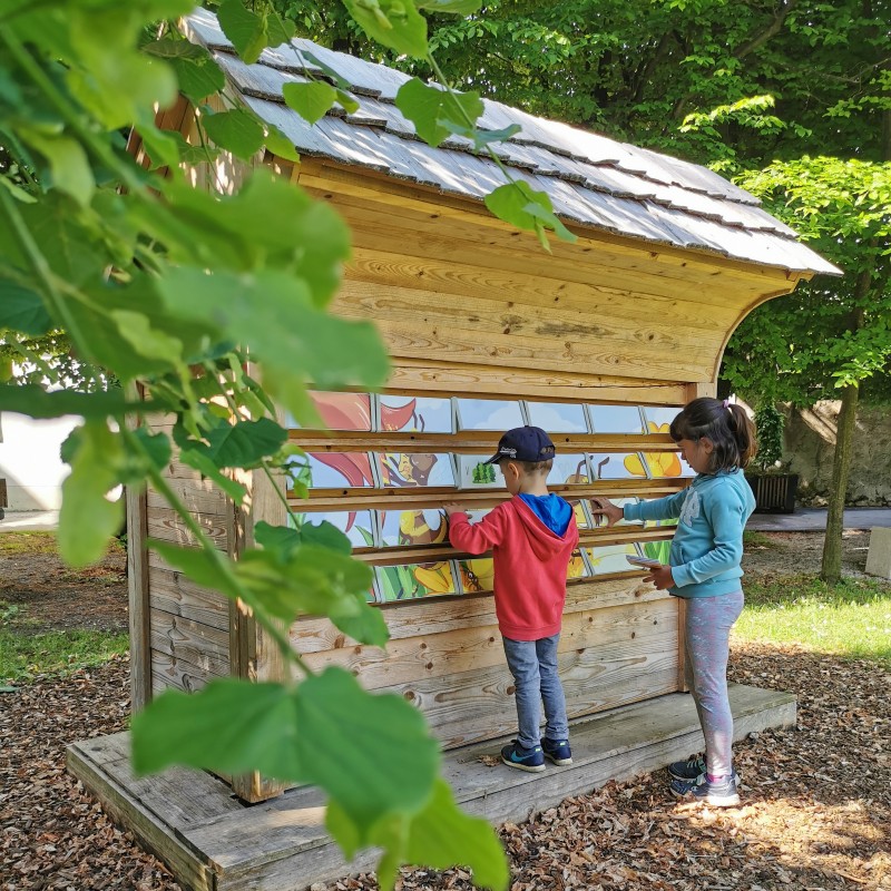 Follow a 'bee' through Radovljica