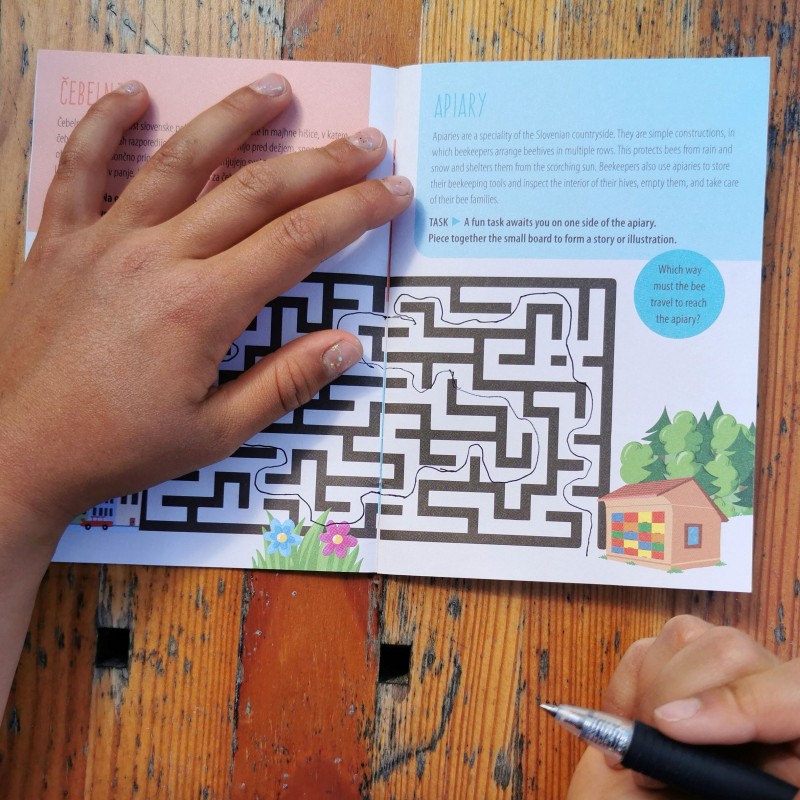 Online Maze games for Young Children: Bee