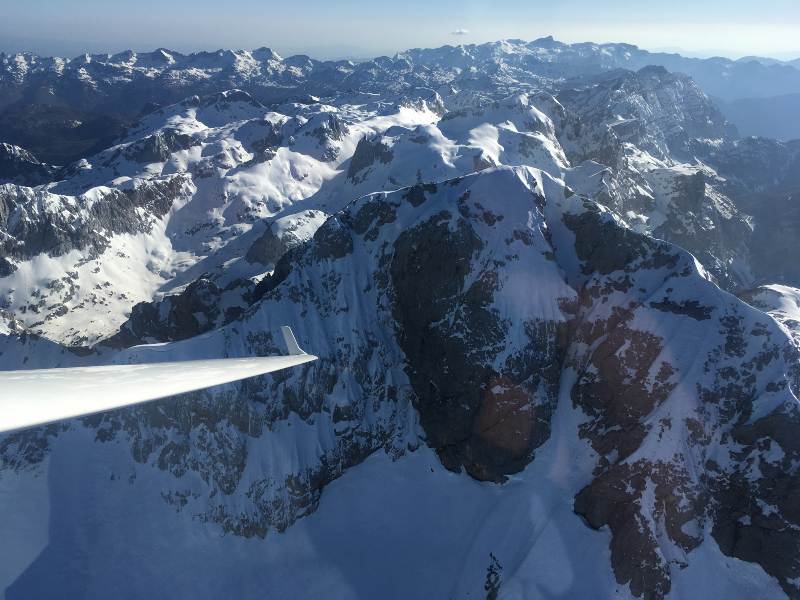 Čez Triglav (2864m) najvišji vrh in simbol Slovenije